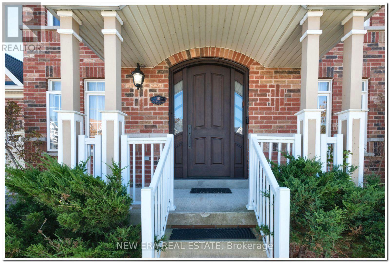 19 The Queensway, Barrie photo 2