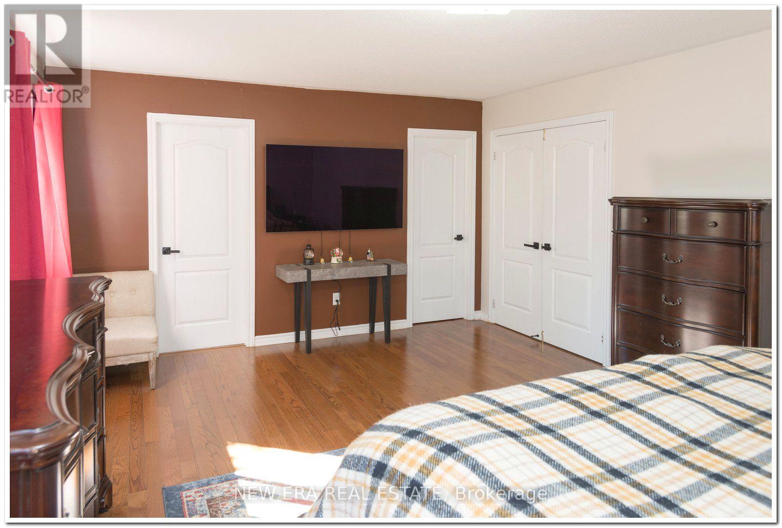 19 The Queensway, Barrie photo 21