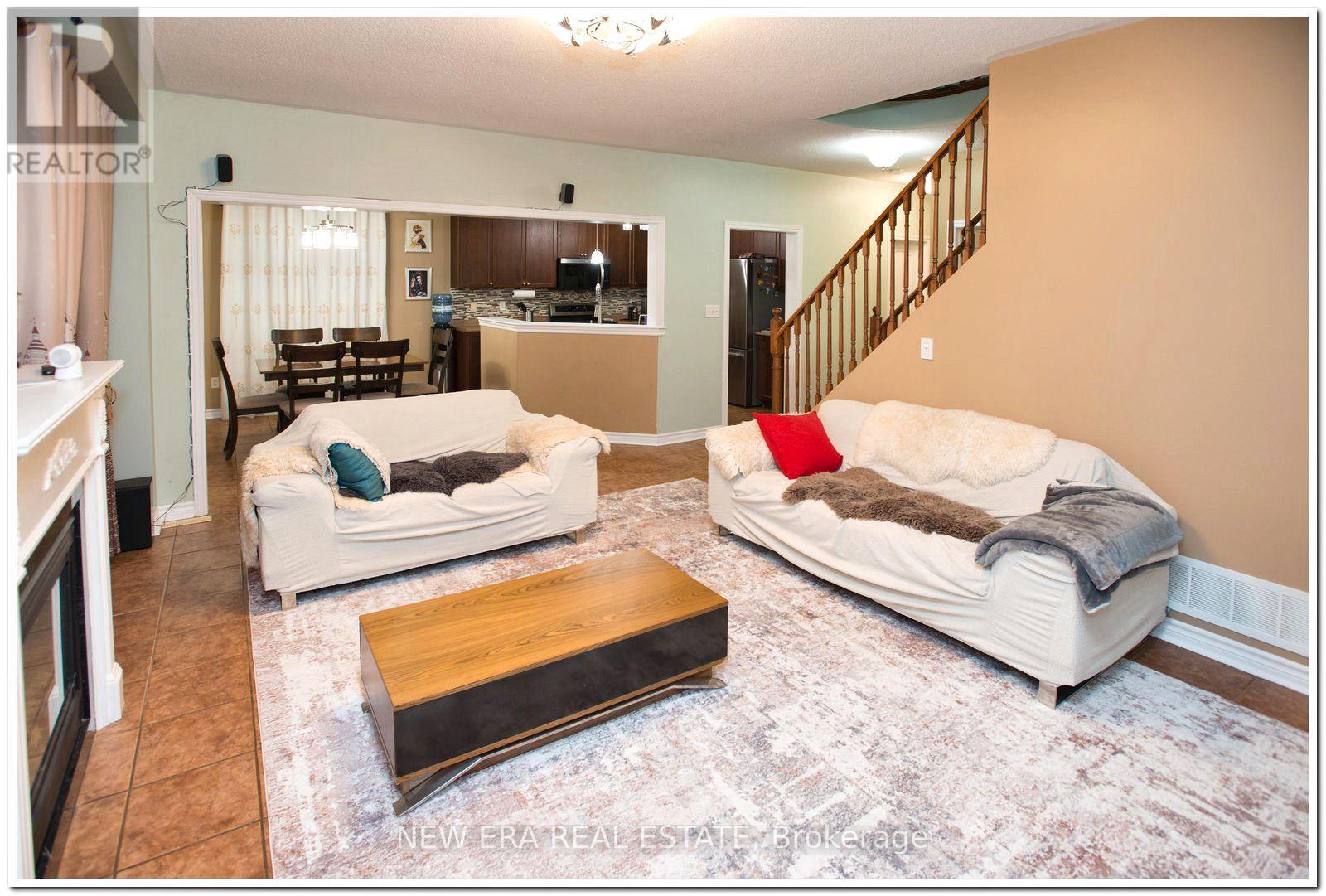 19 The Queensway, Barrie photo 6