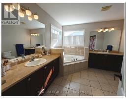 19 The Queensway, Barrie, ON L4M7H6 Photo 23