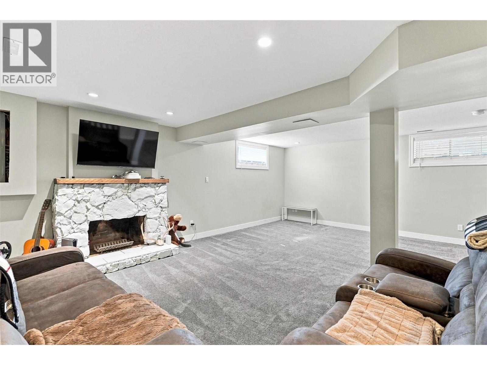 5543 DALLAS Drive - 30
