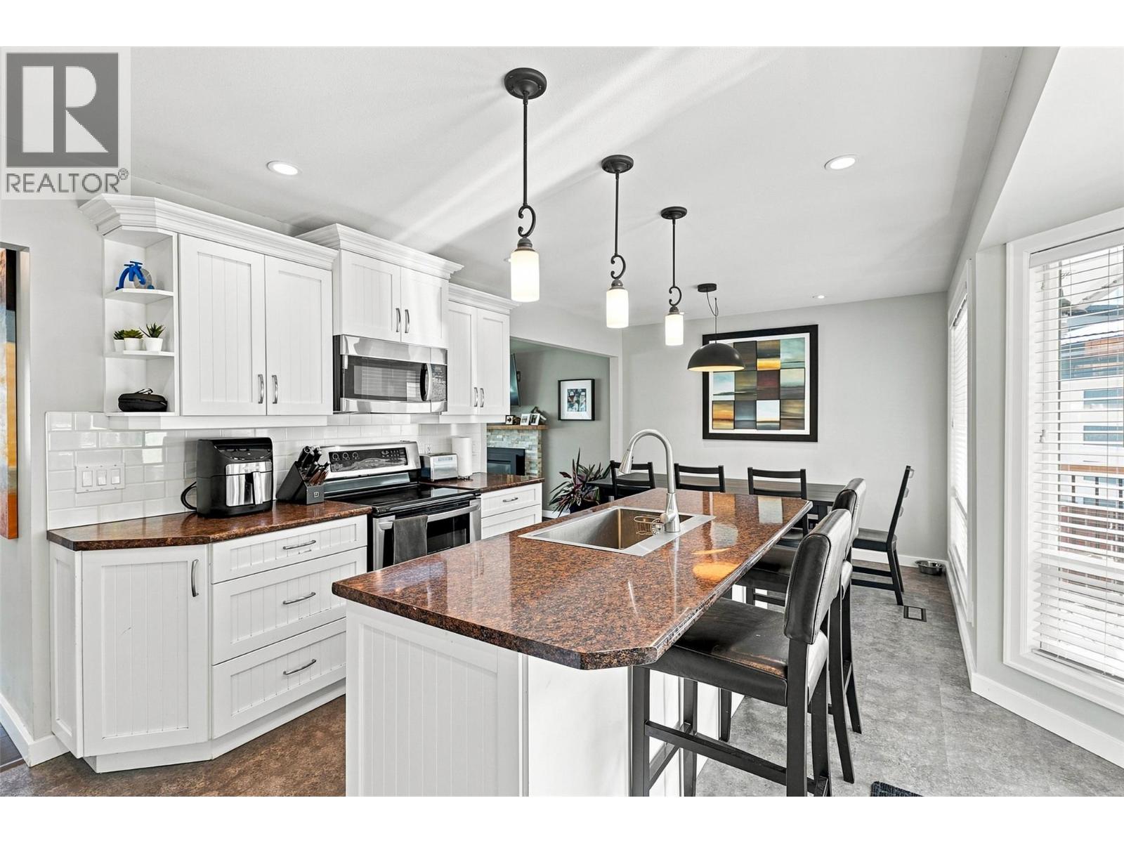 5543 DALLAS Drive - 17