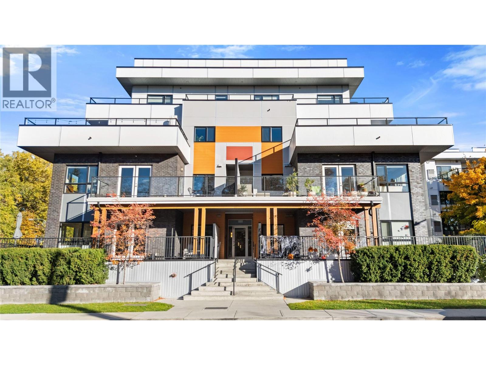 202 1883 Water Street, Kelowna