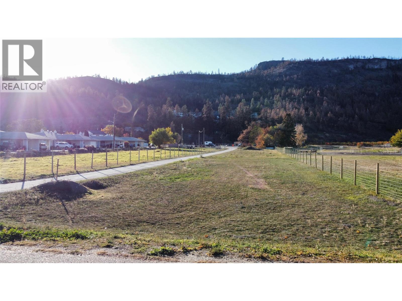  14810 Garnet Avenue, Summerland - Image 1