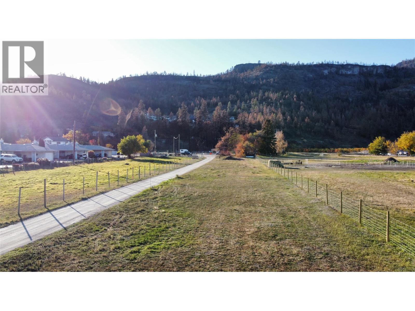  14810 Garnet Avenue, Summerland