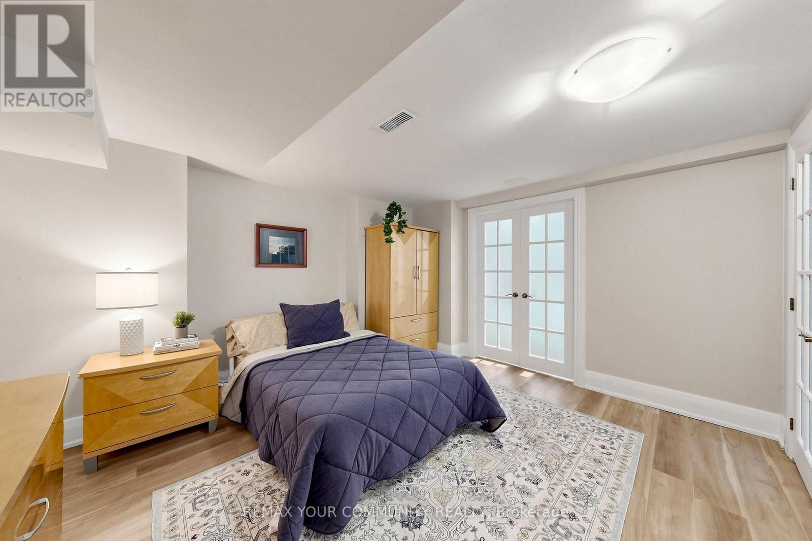20 Grenadier Heights, Toronto, ON photo 34