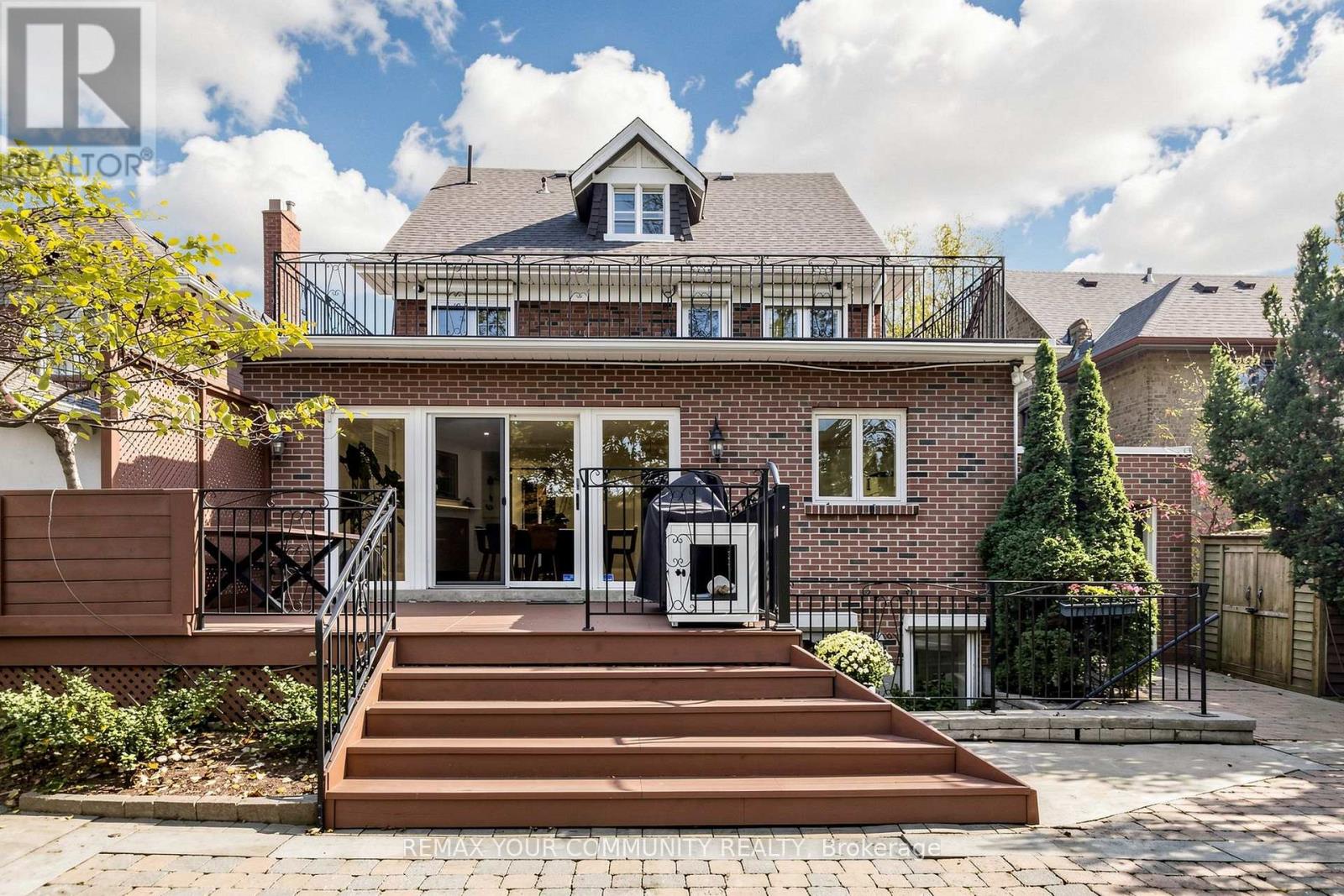 20 Grenadier Heights, Toronto, ON photo 44