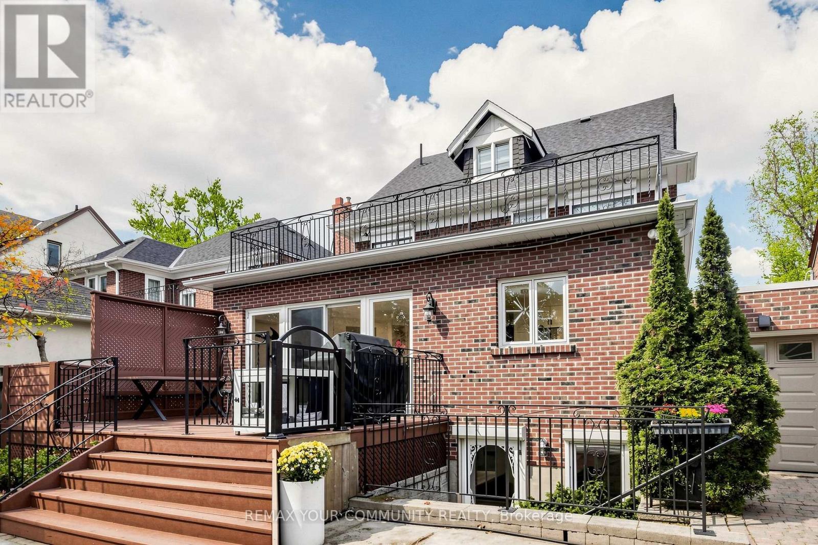 20 Grenadier Heights, Toronto, ON photo 46