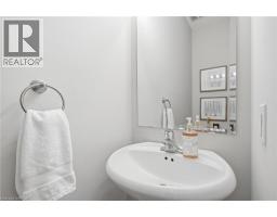 8 Goldenview Court, Waterdown, ON L8B0L2 Photo 18