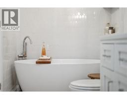 8 Goldenview Court, Waterdown, ON L8B0L2 Photo 24