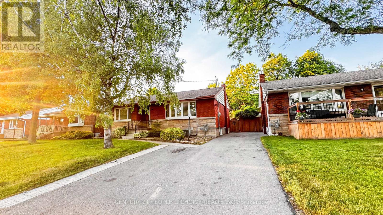 7 Hardale Crescent, Hamilton, ON photo 30