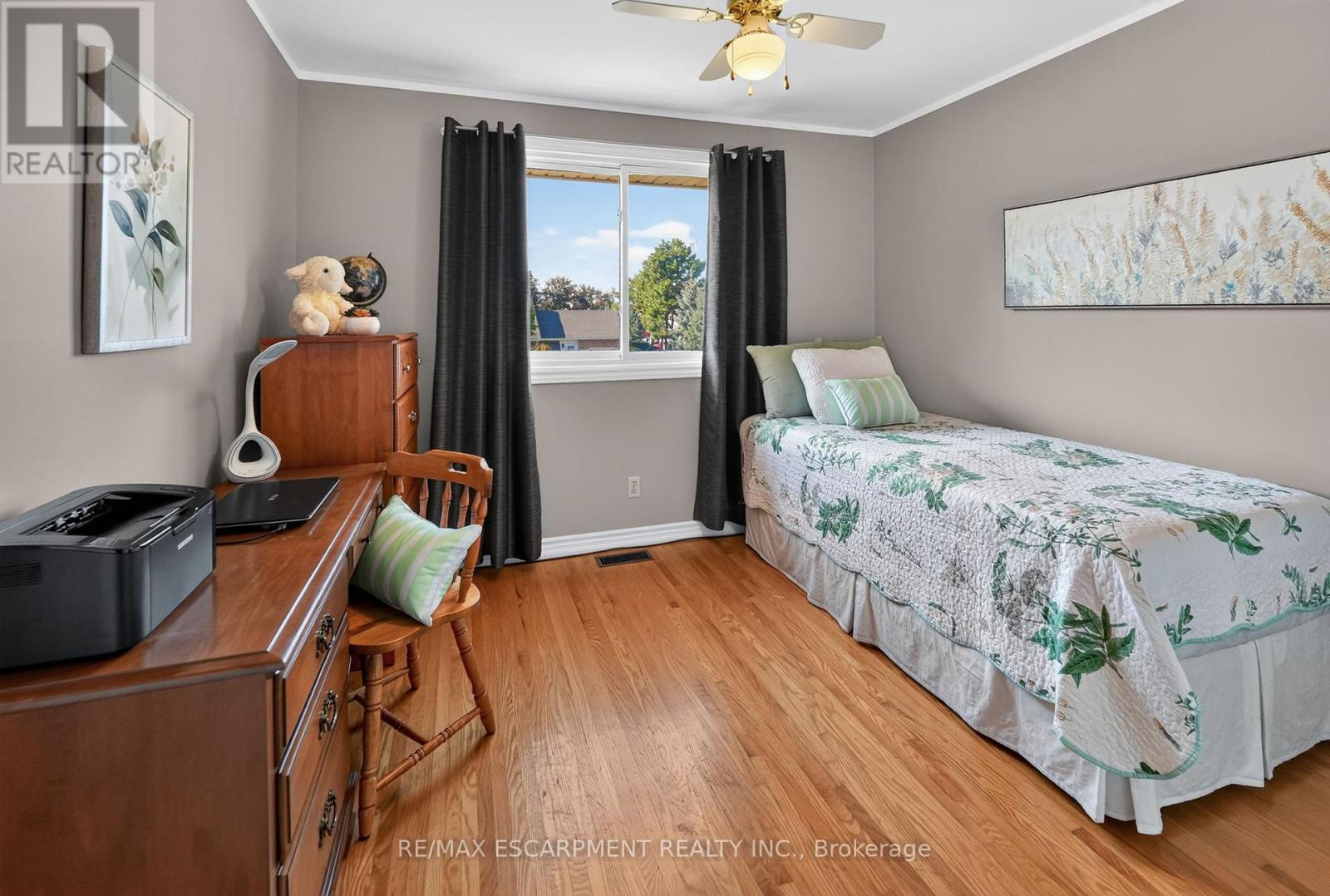 7 Governor's Road, Grimsby, ON photo 19