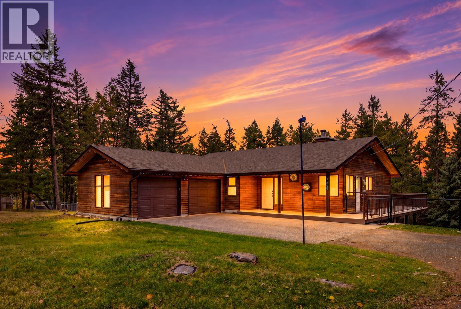 754 ROBERTS DRIVE, Williams Lake