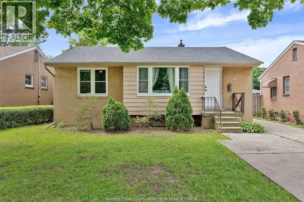 1159 DOT AVENUE, Windsor