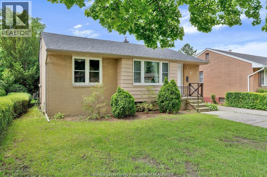 1159 DOT AVENUE, Windsor — photo 2