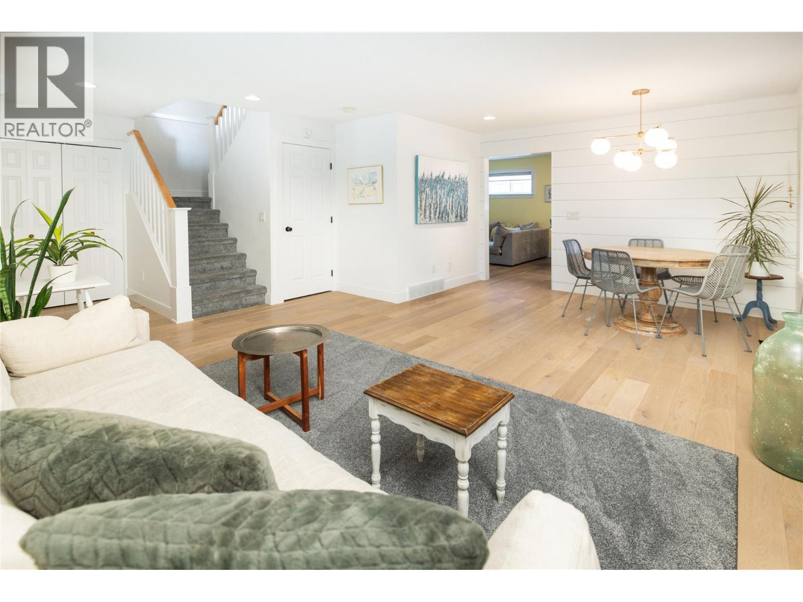 373 665 Cook Road, Kelowna