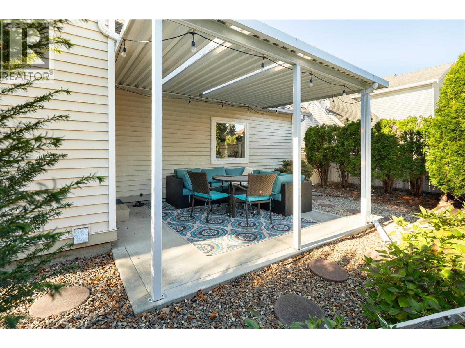 373 665 Cook Road, Kelowna