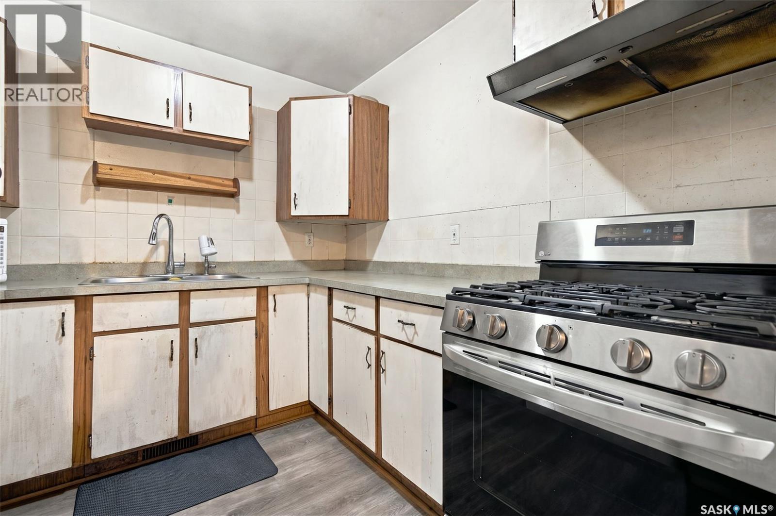 925 Montague STREET, Regina — photo 10