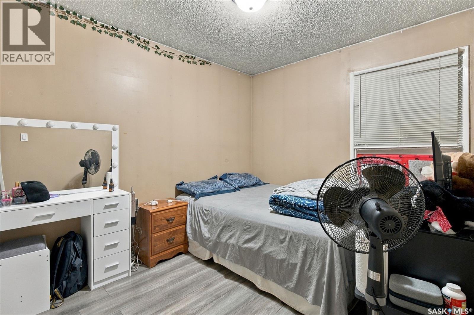 925 Montague STREET, Regina — photo 12