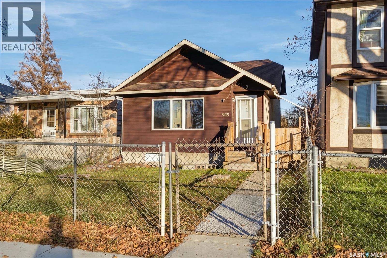 925 Montague STREET, Regina — photo 2