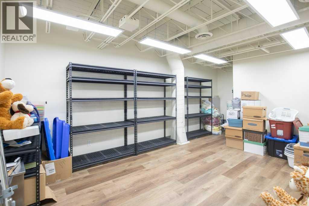122 B, 5301 43 Street, Red Deer — property photo 12