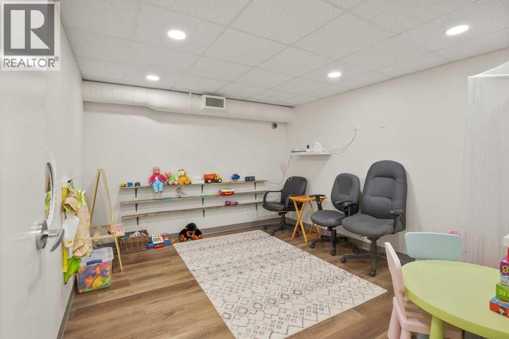 122 B, 5301 43 Street, Red Deer — property photo 7