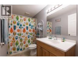 249 Somerset Way Se, Medicine Hat, AB T1B0B6 Photo 31