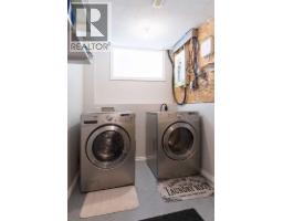 249 Somerset Way Se, Medicine Hat, AB T1B0B6 Photo 32