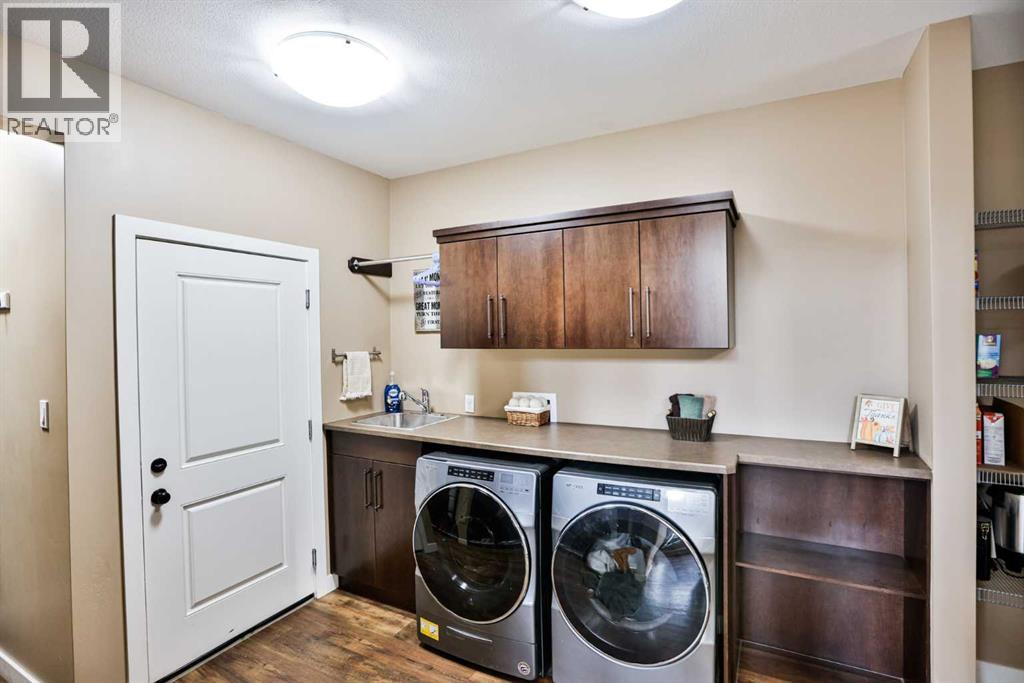 555 Devonia Road W, photo 14 of 49