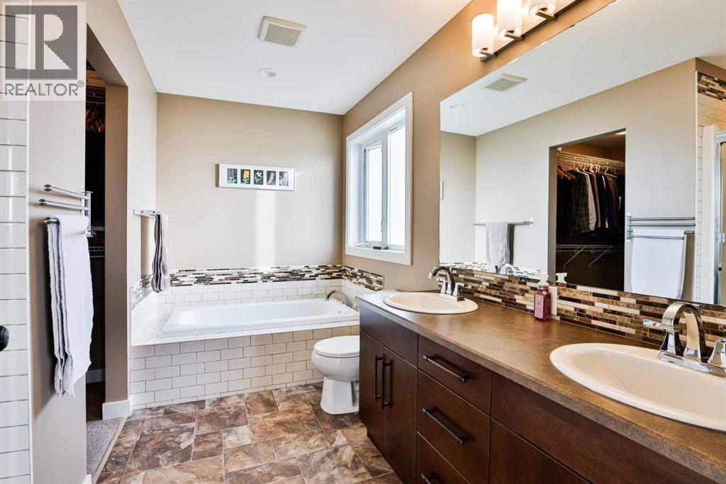 555 Devonia Road W, photo 22 of 49