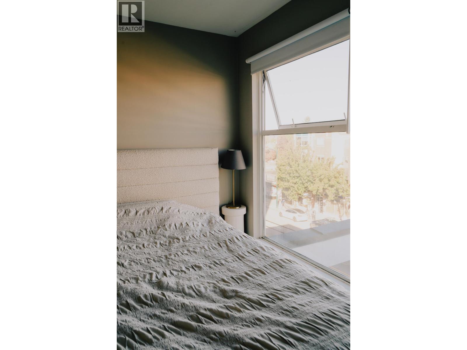 1 2880 W 4th Avenue, Vancouver — photo 19