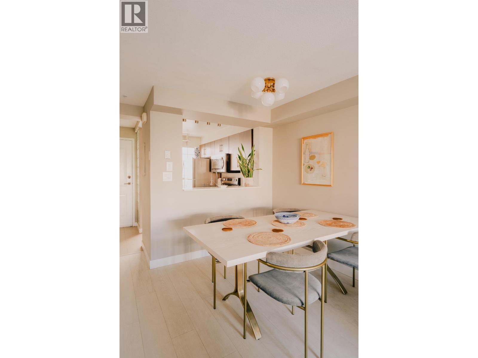 1 2880 W 4th Avenue, Vancouver — photo 36