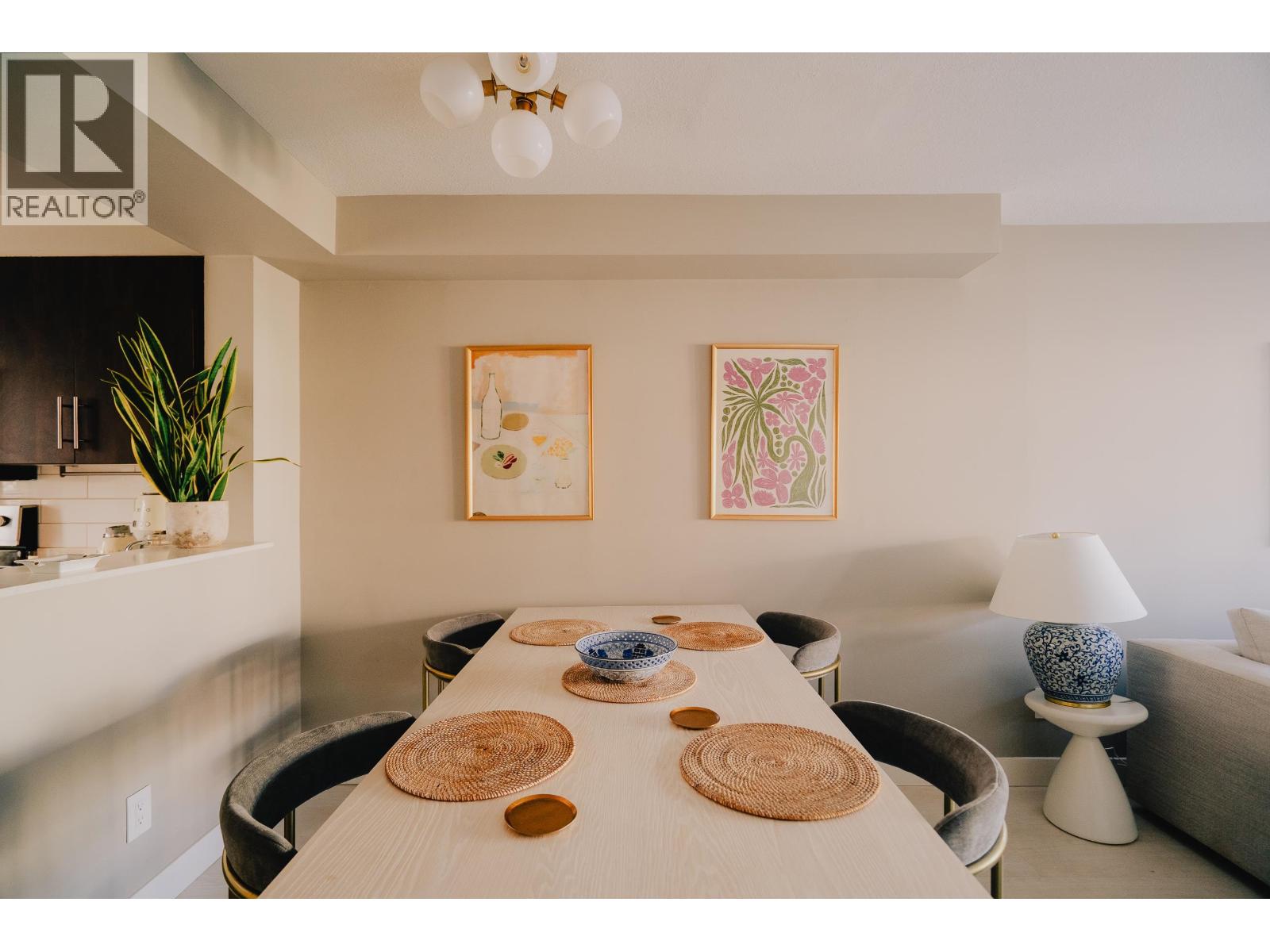1 2880 W 4th Avenue, Vancouver — photo 10