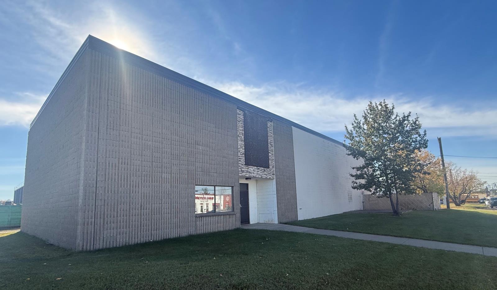 9203 - 58 Avenue, Edmonton, Alberta, T6E4Y6