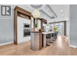 2417 25 Avenue NW, Calgary — photo 5