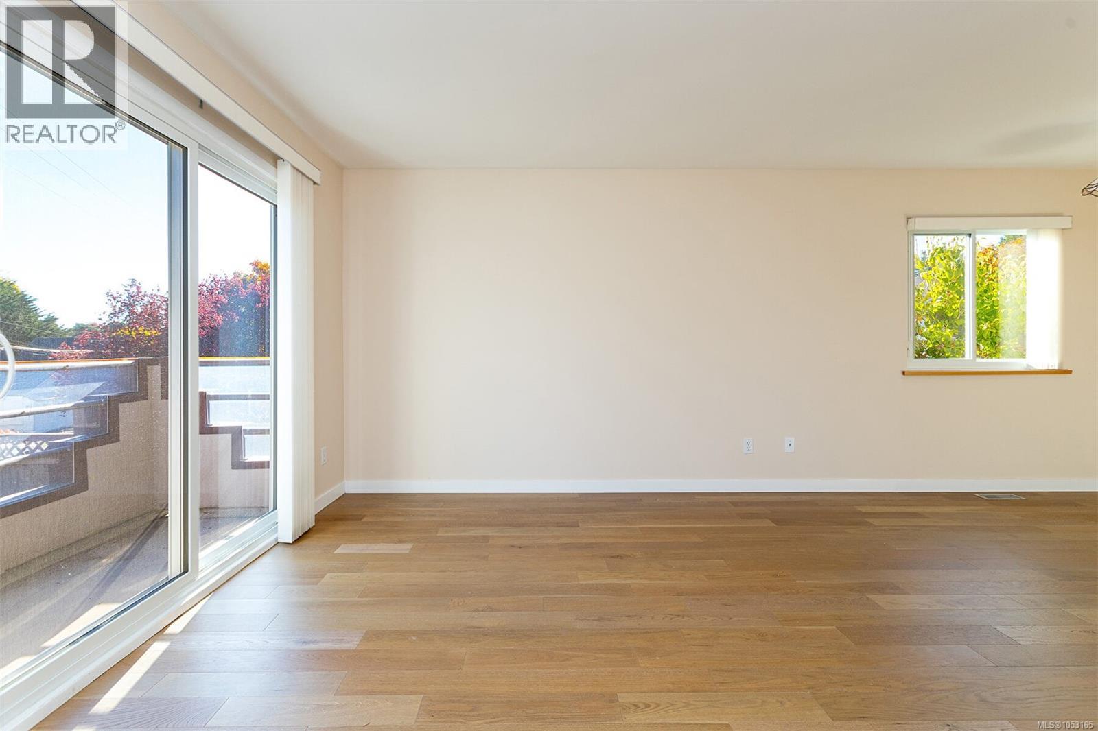  3150 Washington Avenue, Victoria