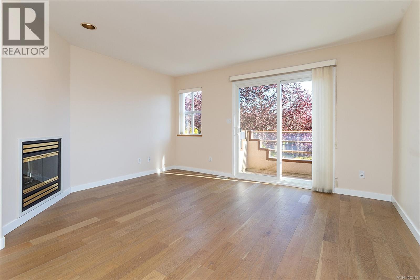  3150 Washington Avenue, Victoria