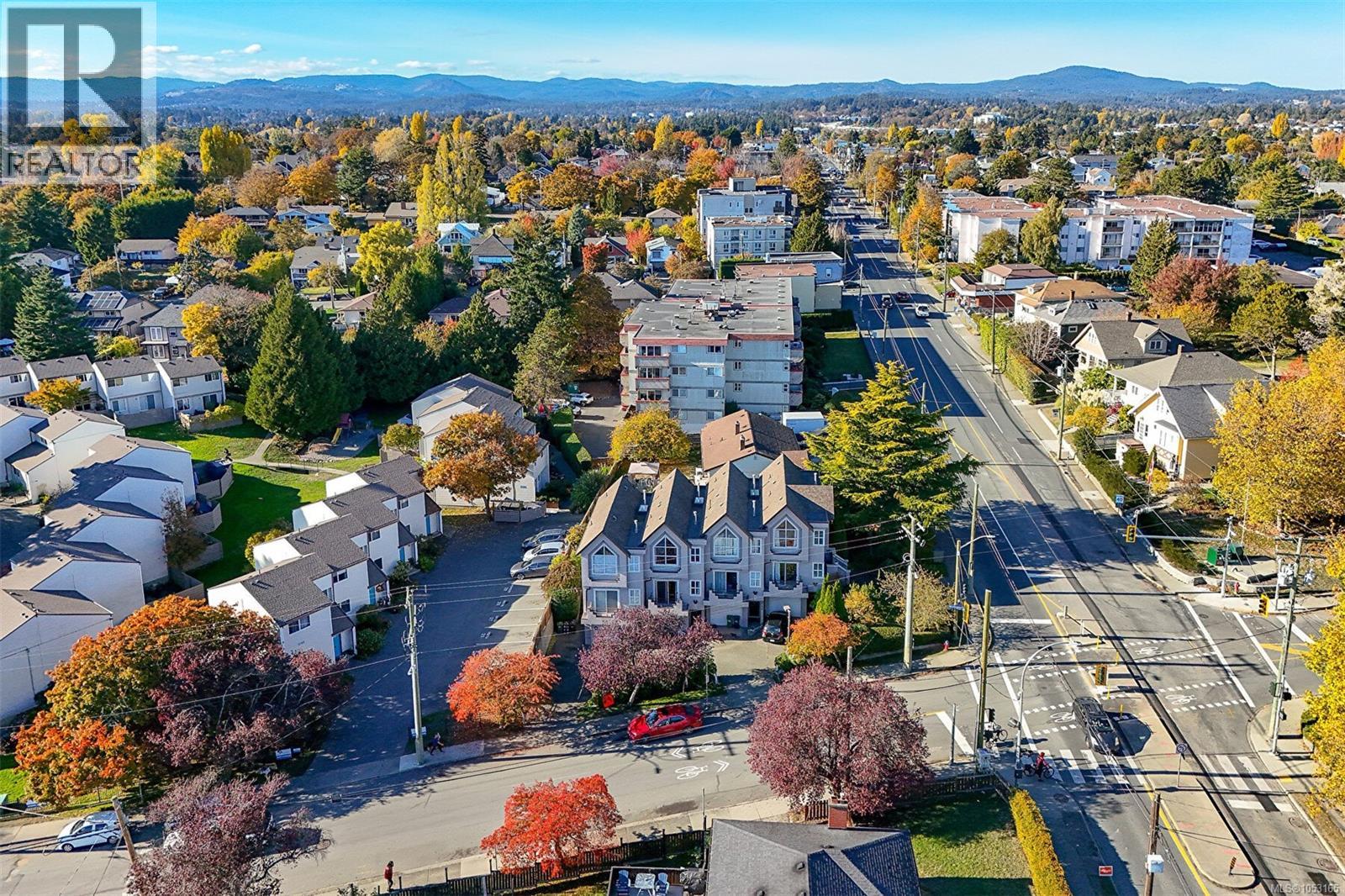  3150 Washington Avenue, Victoria