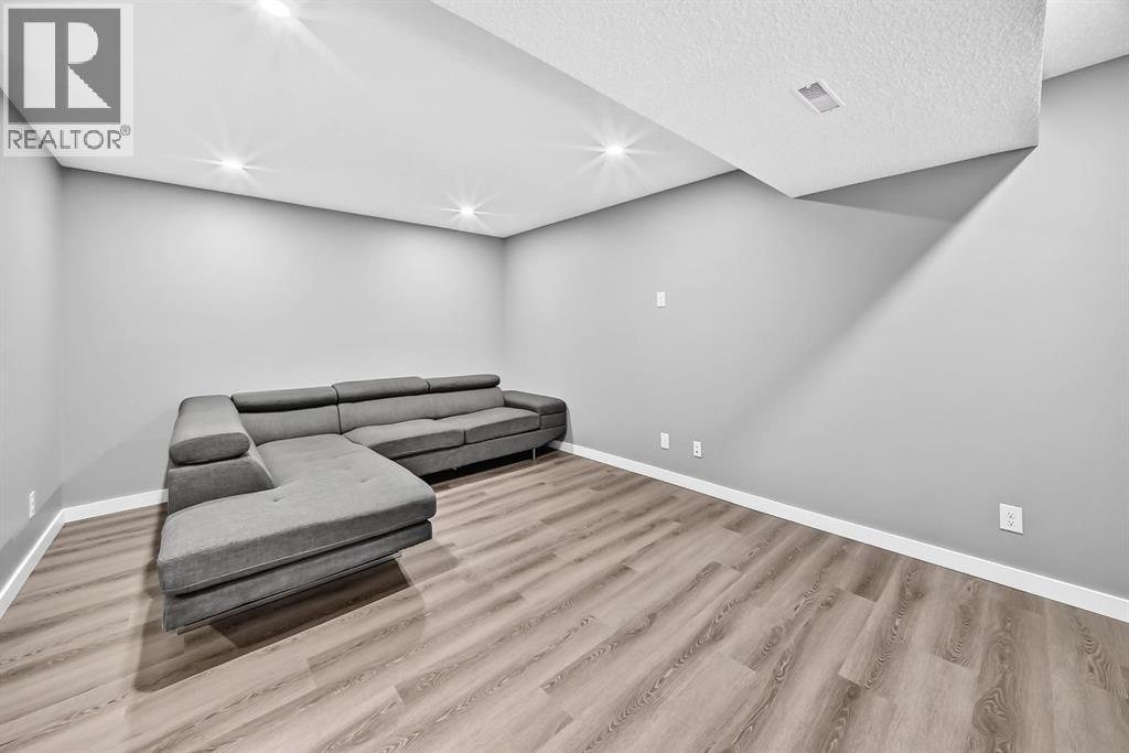 53 Willow Drive, Cochrane — photo 19