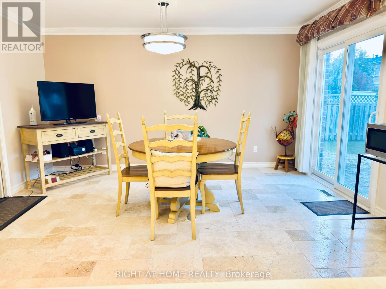 6 COWLES COURT, Richmond Hill (Mill Pond) — photo 4