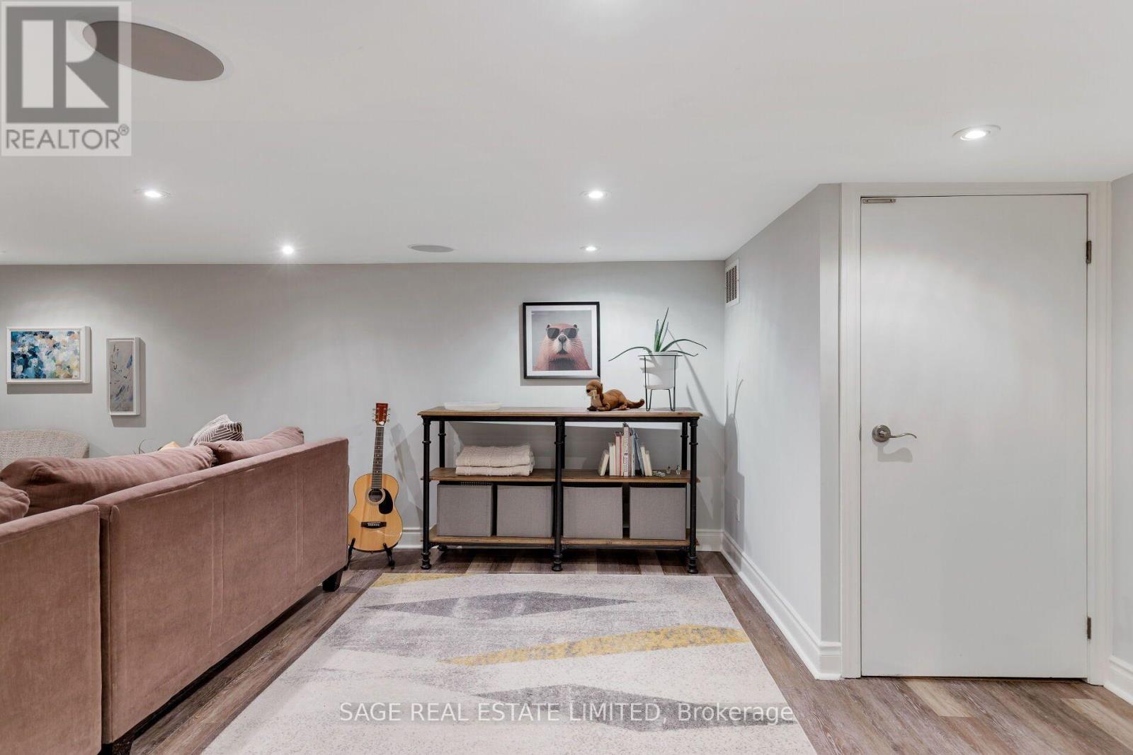 232 Castlefield Avenue, Toronto, ON photo 43