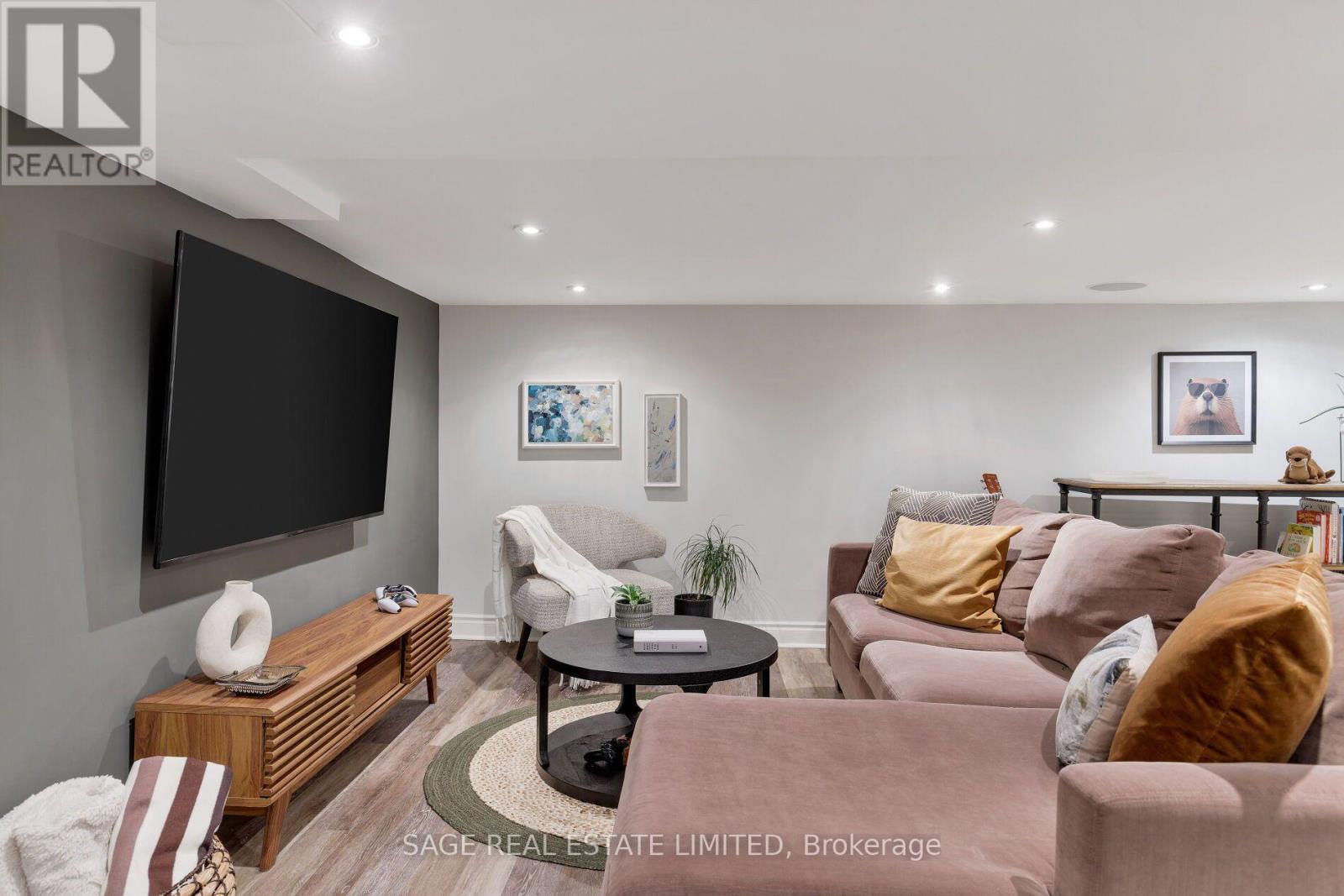 232 Castlefield Avenue, Toronto, ON photo 44