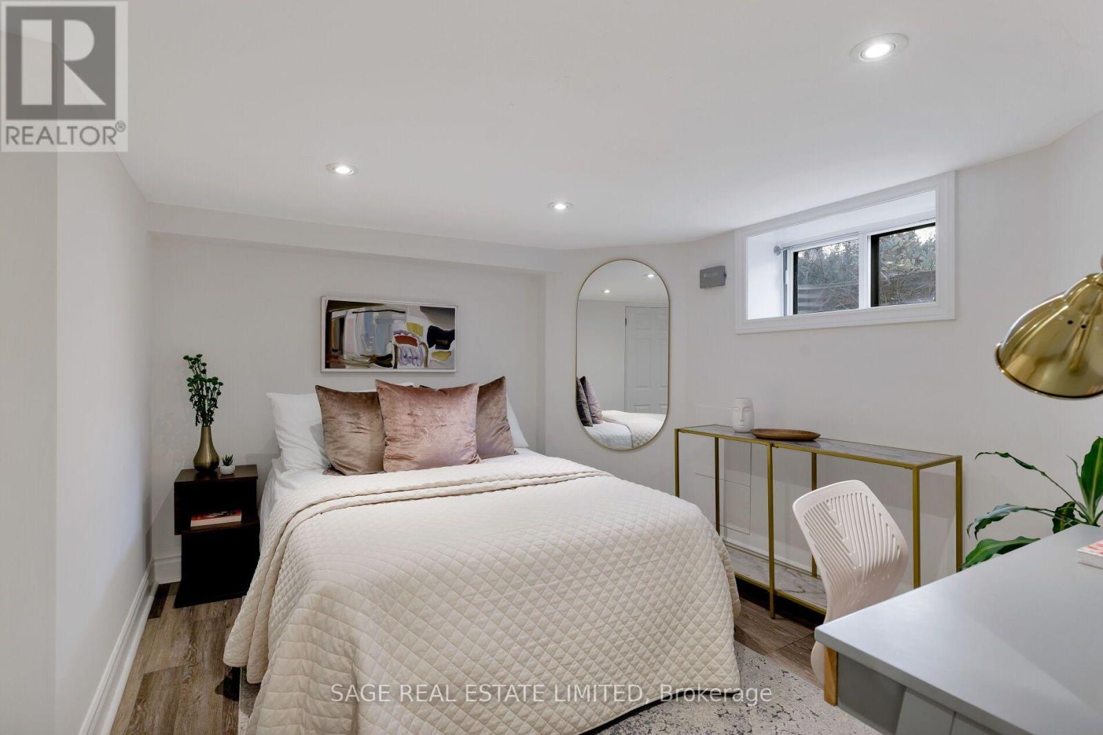 232 Castlefield Avenue, Toronto, ON photo 45