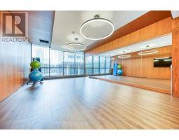 18 - 19 Bathurst Street, Toronto, ON M5V0N2 Photo 7