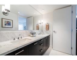 80* 1455 George Street, White Rock, BC V4B0A9 Photo 7