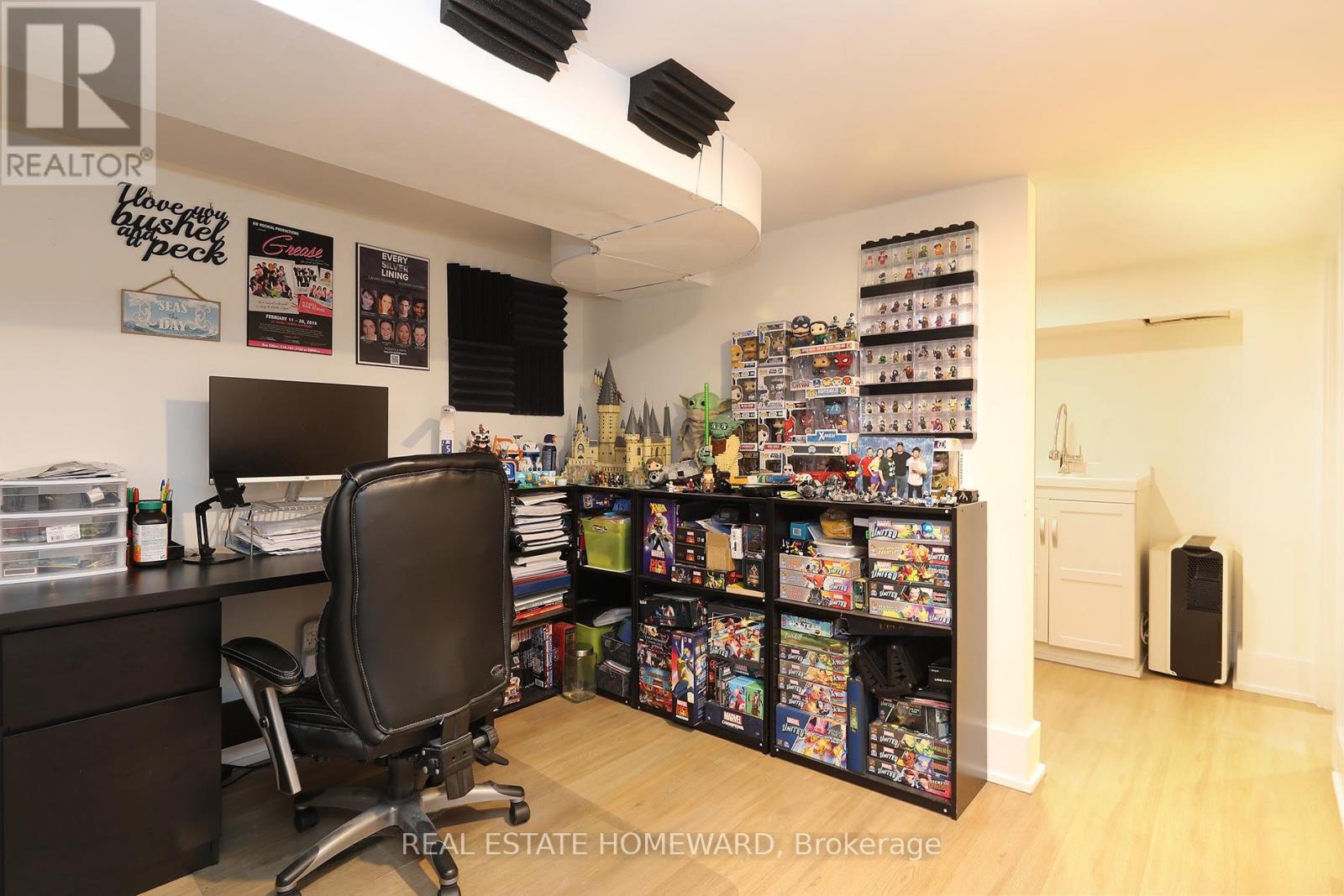 31 WOODROW AVENUE - 31
