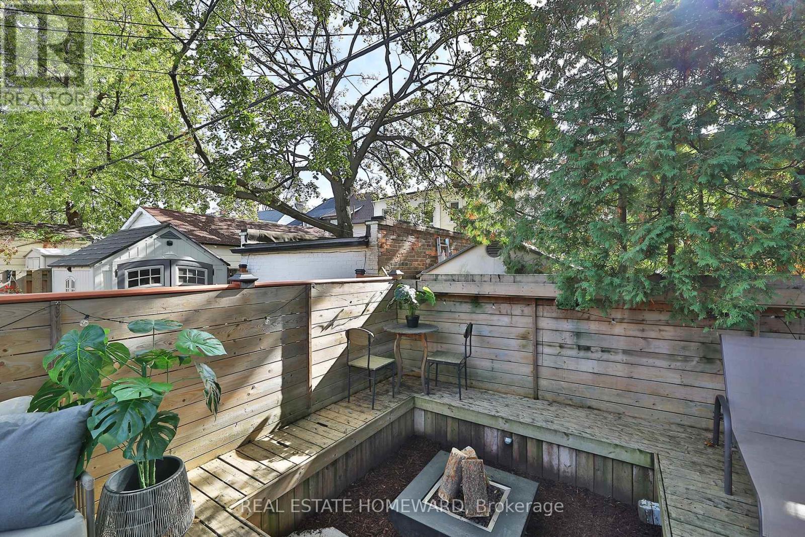 31 WOODROW AVENUE - 42