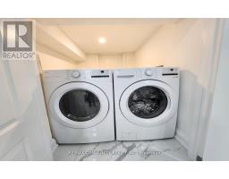 Bsmt - 2 Crows Nest Lane, Clarington, ON L1C4A7 Photo 11