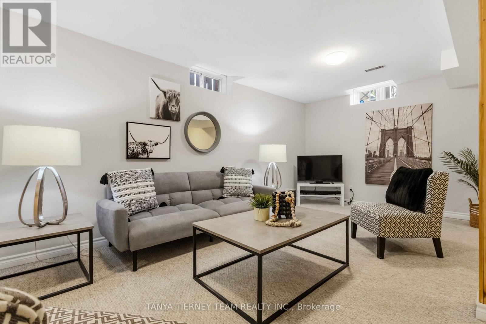 28 Castle Green Drive, Whitby, ON photo 40