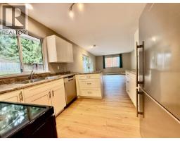 1304 Kearton Road, Gibsons, BC V0N1V4 Photo 10